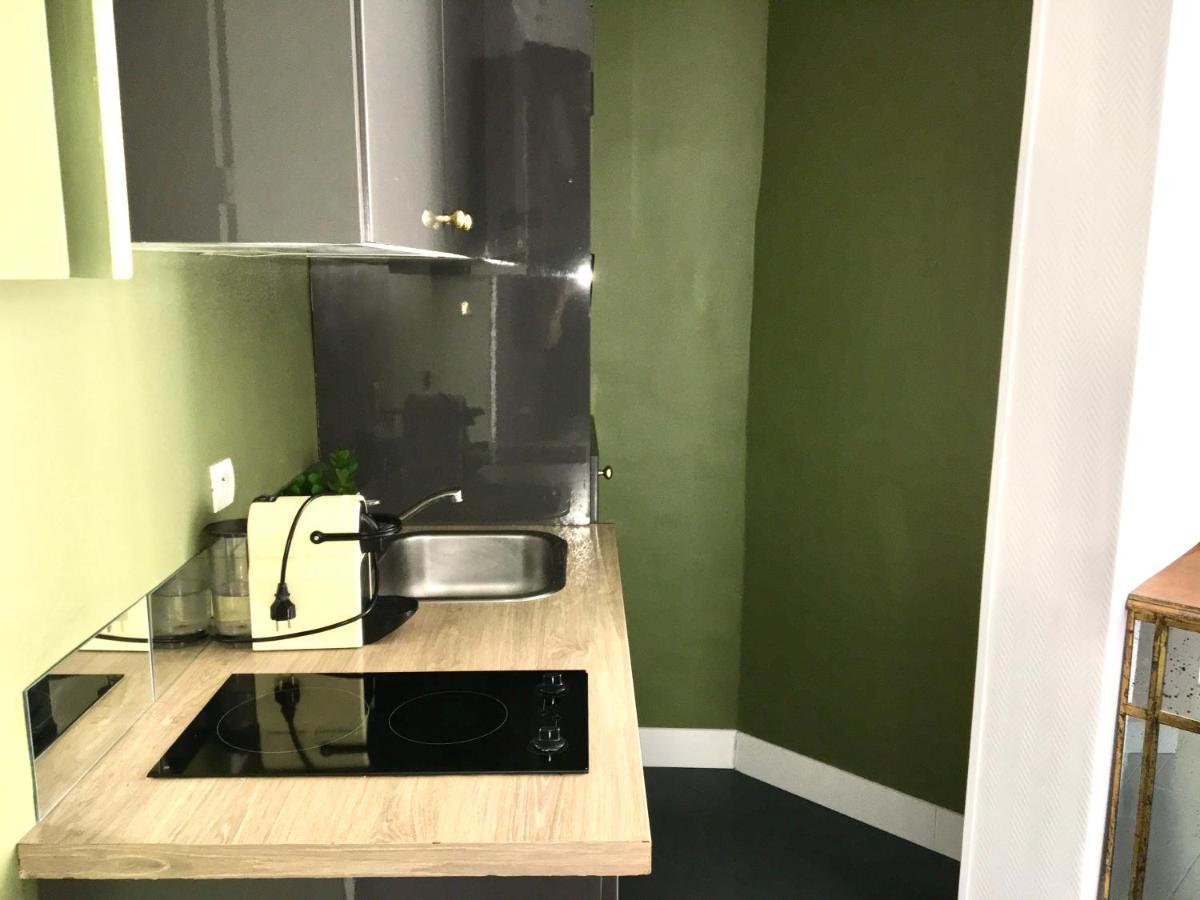 Un En Apartment